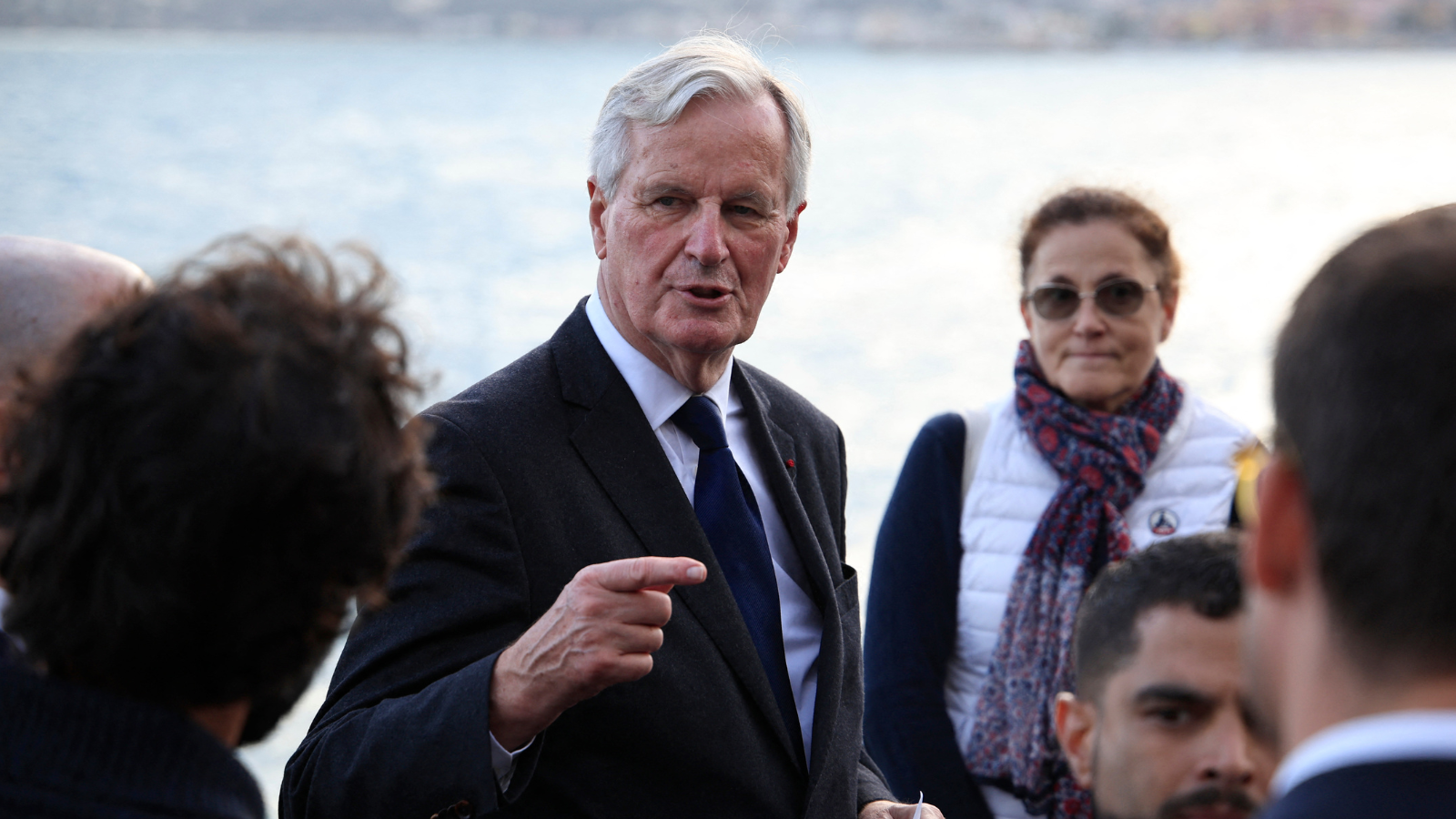 على الطريقة الإيطالية.. حكومة بارنييه تكشف وجهها المتشدد تجاه المهاجرين