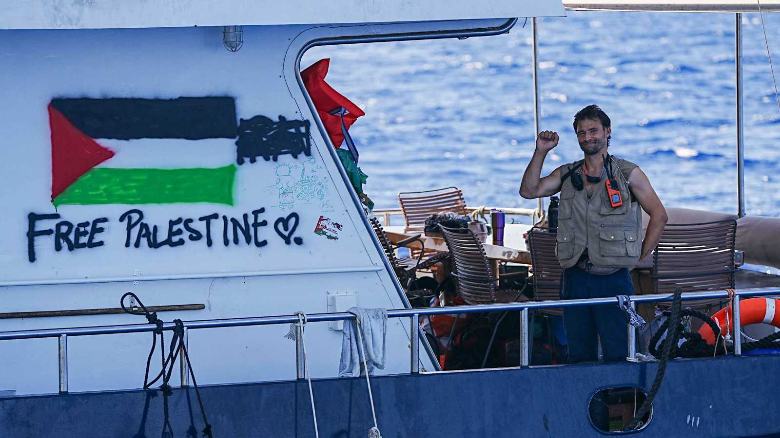 إعلام عبري: وصول نشطاء "أسطول الصمود" إلى ميناء أسدود