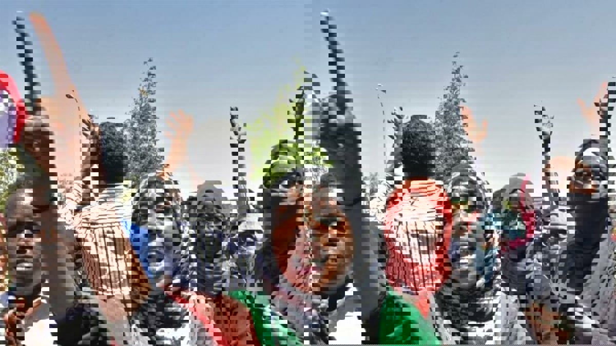 واشنطن: نشجع المتظاهرين في السودان على السلمية ونذكرهم بدعمنا للانتقال الديمقراطي