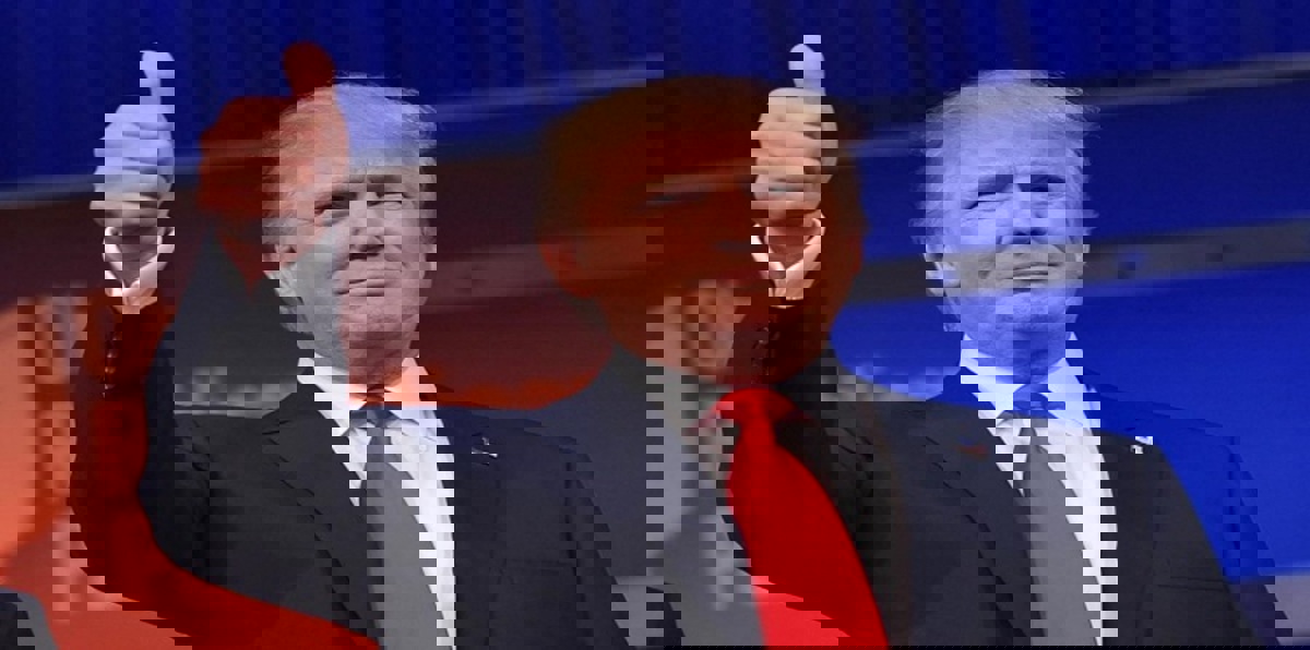 لأول مرة.. ترامب يتقدم على منافسته هيلاري كلينتون