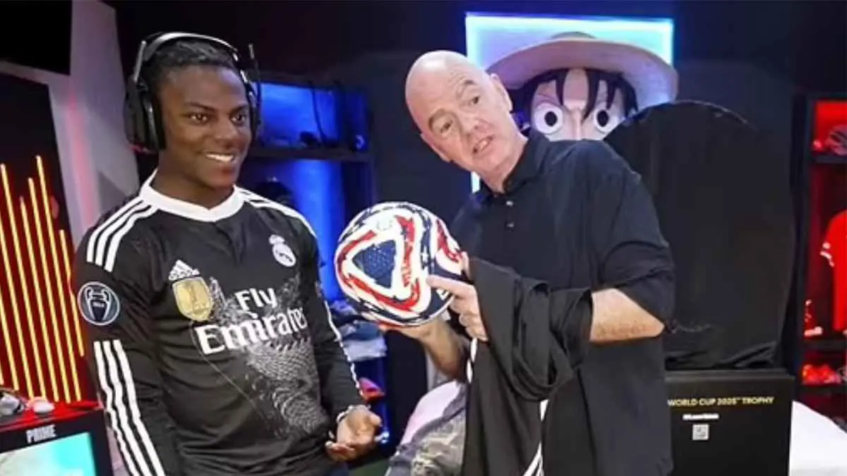 تصرف غريب من رئيس "فيفا" مع اليوتيوبر "سبيد" (فيديو)