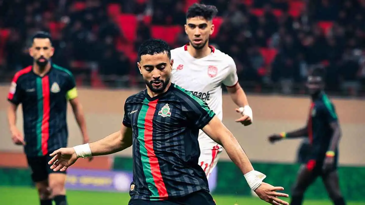 الموعد والقنوات الناقلة وحكم مباراة الوداد والجيش الملكي في الدوري المغربي