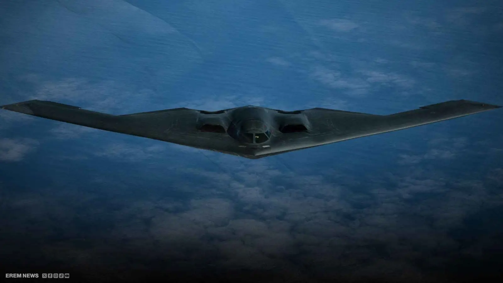 طائرة B-2 spirit