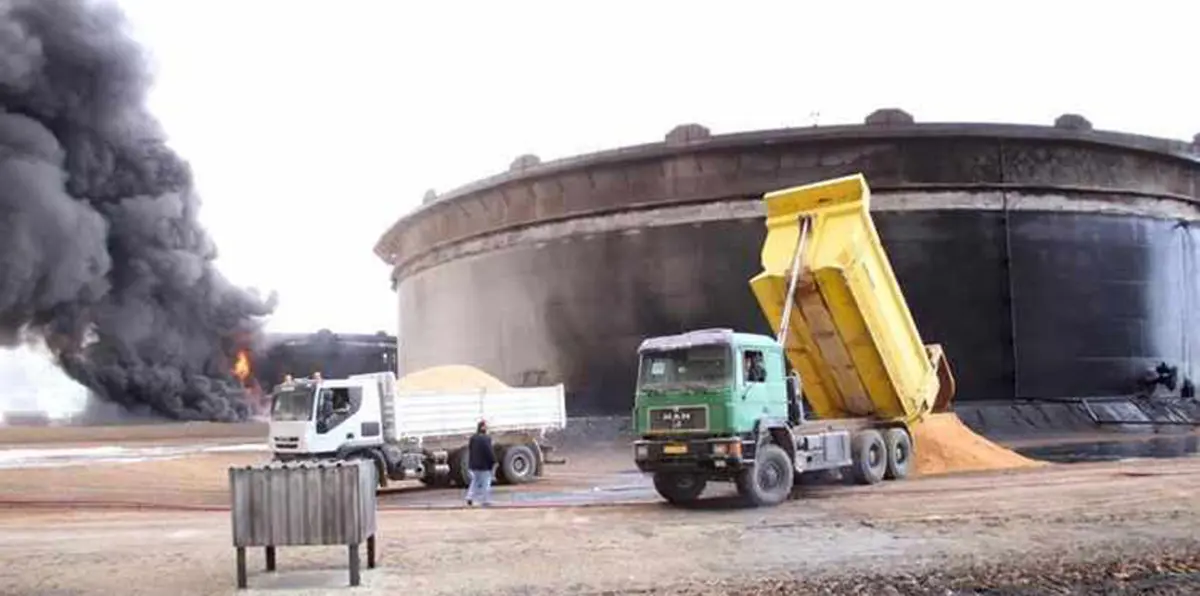 ليبيا.. السيطرة على حريق في حقل نفطي مغلق