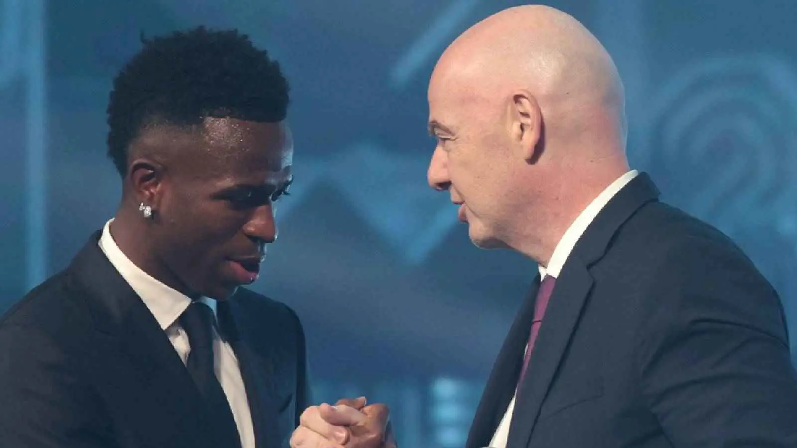 ماذا قال فينيسيوس جونيور بعد تتويجه بجائزة "ذا بيست"؟