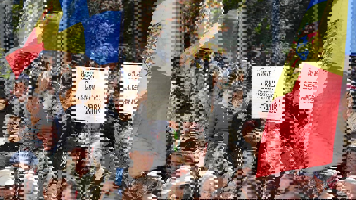 مولدوفا.. آلاف المحتجين يطالبون باستقالة الحكومة الموالية للغرب