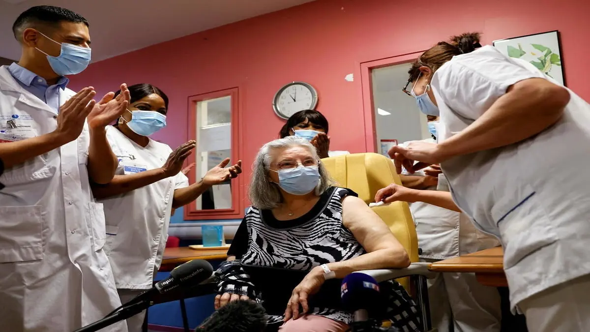 صحف عالمية: ضربة لخطط التطعيم الأوروبية ضد "كورونا".. وشكوك حول دور إيراني بتفجير نيودلهي