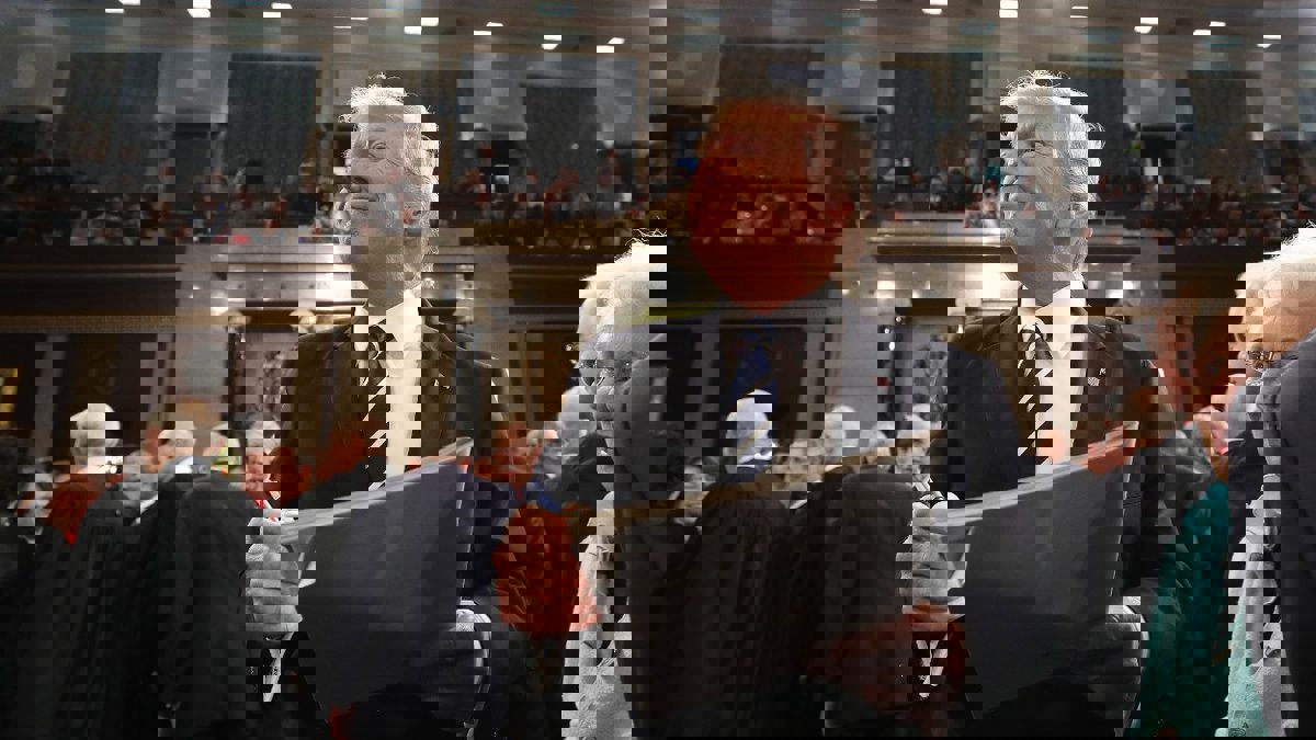 لجنة بالكونغرس تتحرى صلات البنتاغون بمطار قرب منتجع ترامب في اسكتلندا‎