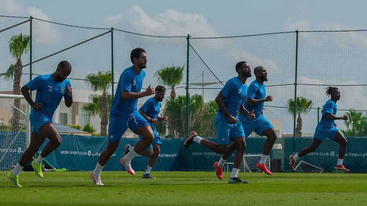 عمل كبير جداً.. 4 أندية ترعب كبار الدوري السعودي في الموسم الجديد