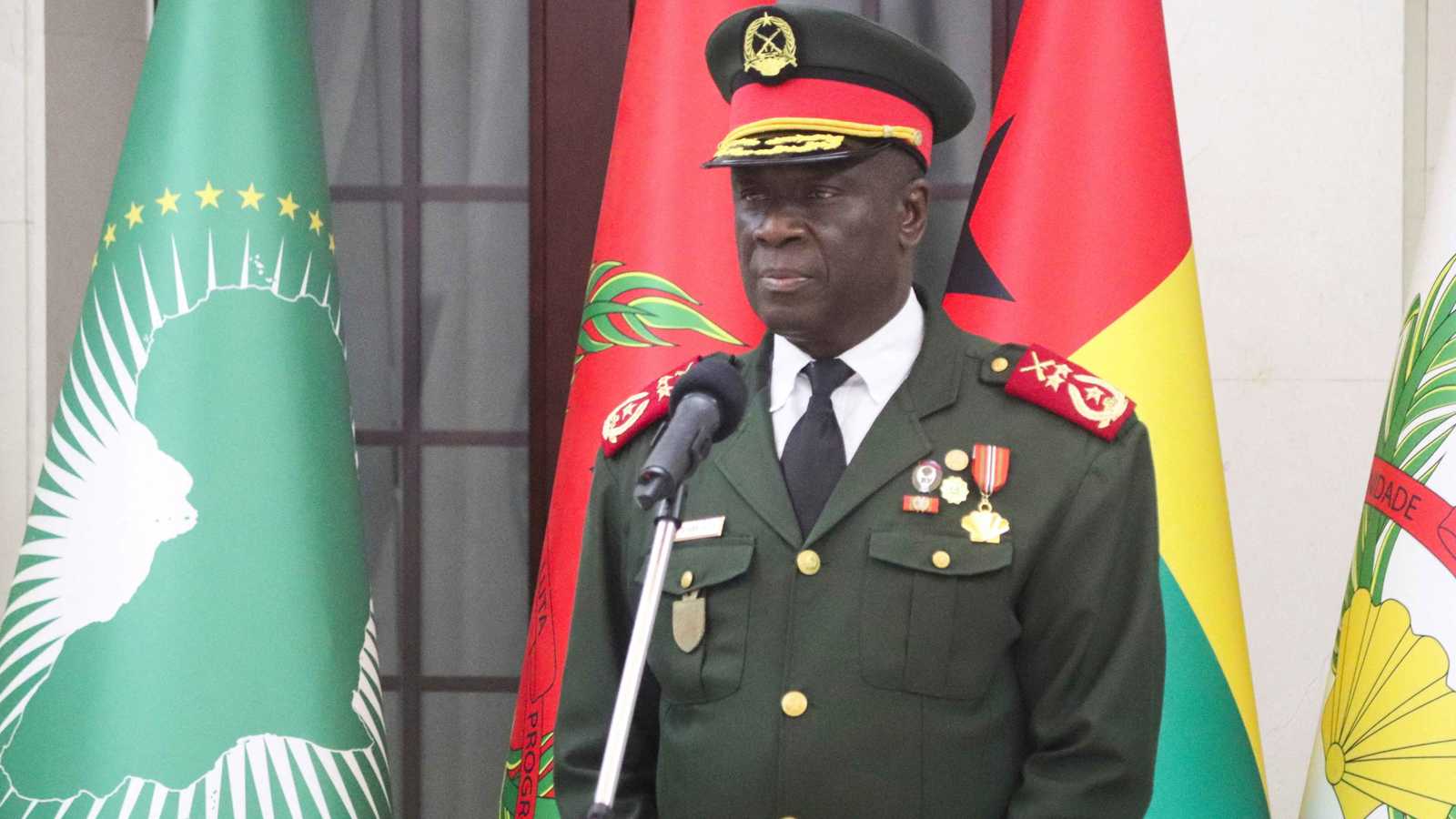 عام بلا انتخابات.. الجيش يفرض خارطة سياسية جديدة في غينيا-بيساو