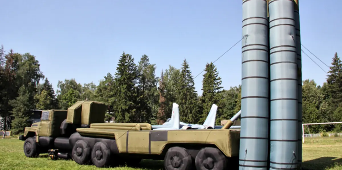 روسيا تستكمل إرسال أنظمة الدفاع الصاروخية "إس-300" لإيران‎