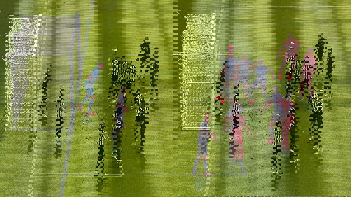 مباراة ليفربول ونيوكاسل.. رقم سلبي تاريخي للريدز في الدوري الإنجليزي