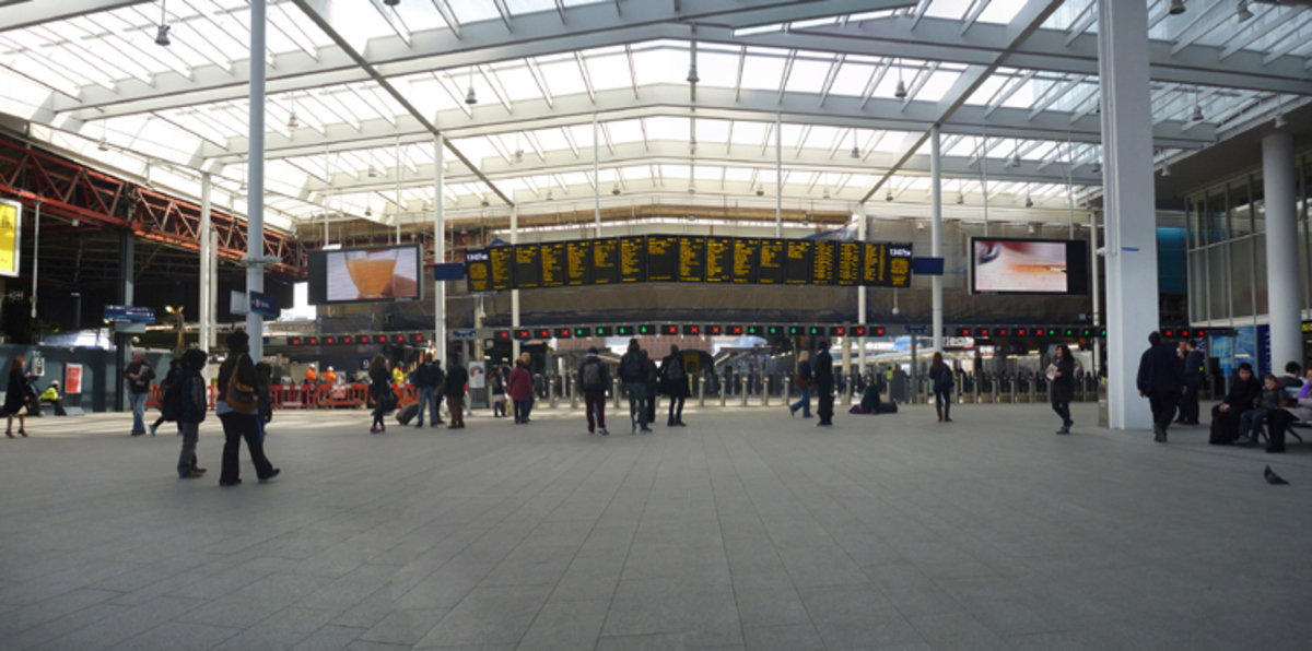 الشرطة: الواقعة التي أدت إلى إغلاق محطة لندن بريدج لم تكن مريبة