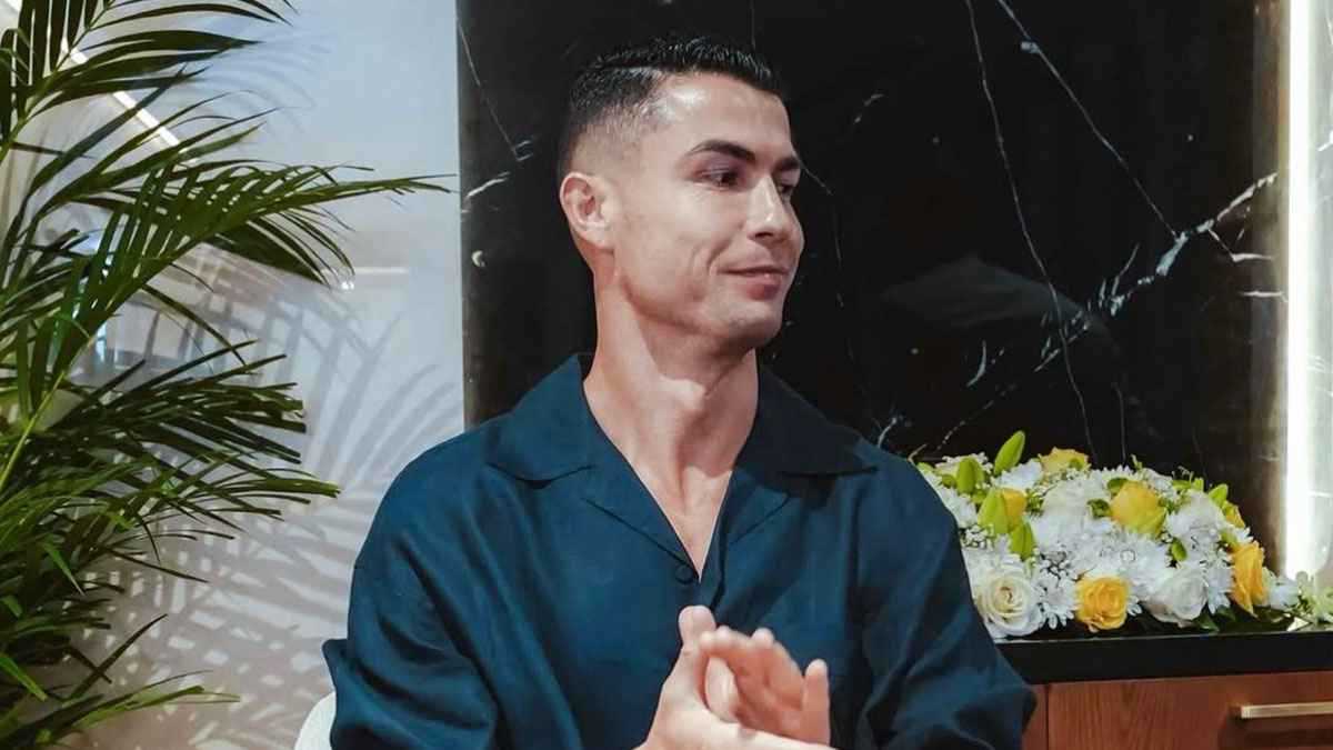 صفقة خرافية جديدة.. كريستيانو رونالدو يطالب النصر بضم نجم برشلونة