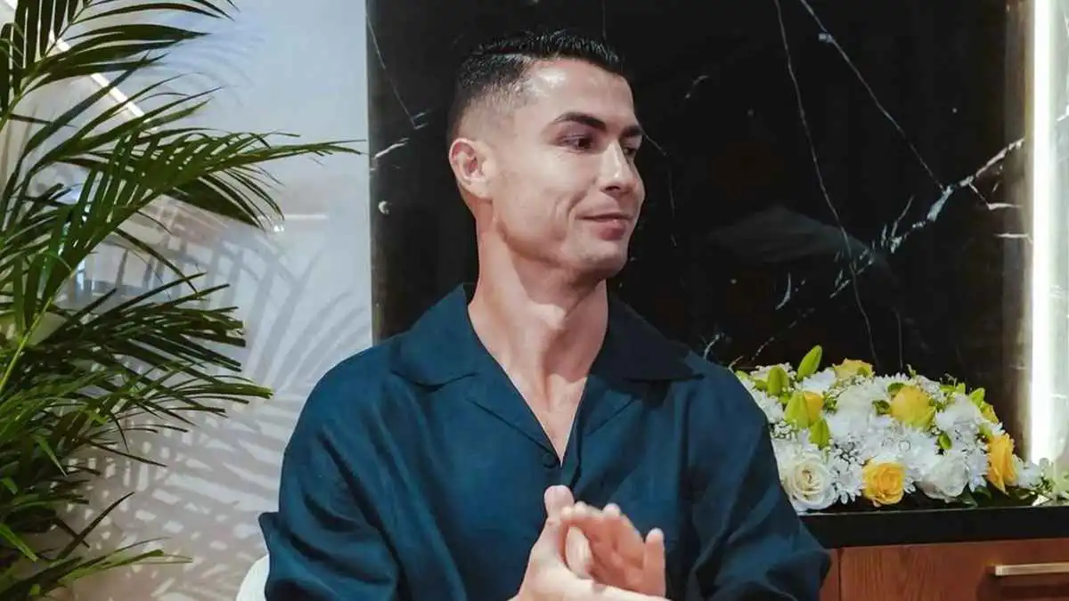 صفقة خرافية جديدة.. كريستيانو رونالدو يطالب النصر بضم نجم برشلونة