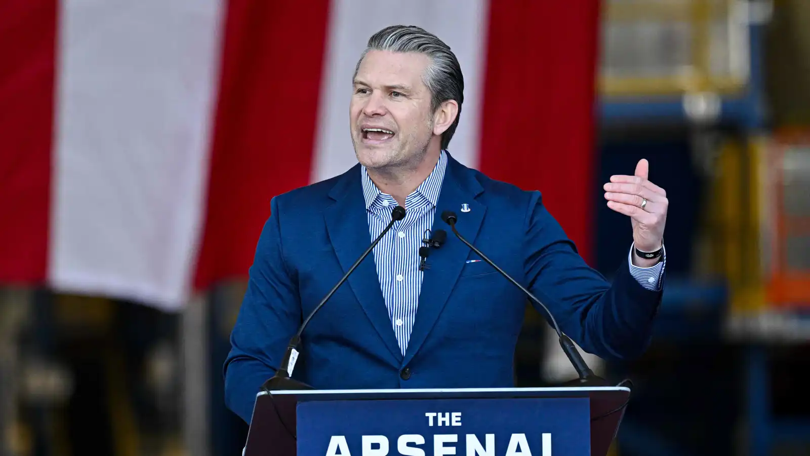 الأول منذ بدء الهجوم.. هيغسيث يعقد مؤتمرا صحفيا حول إيران