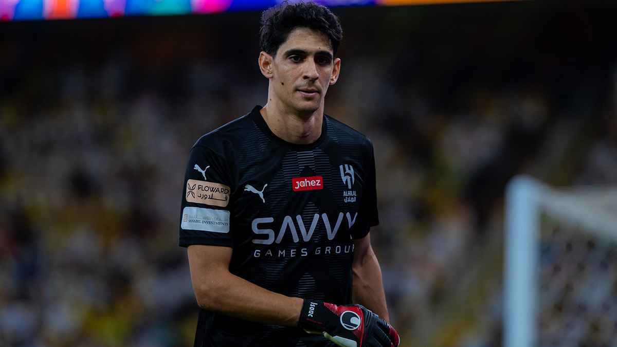 ياسين بونو يكتسح تصويت أفضل حارس مرمى في العالم