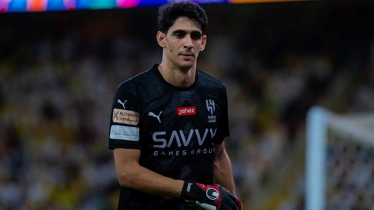 ياسين بونو يكتسح تصويت أفضل حارس مرمى في العالم