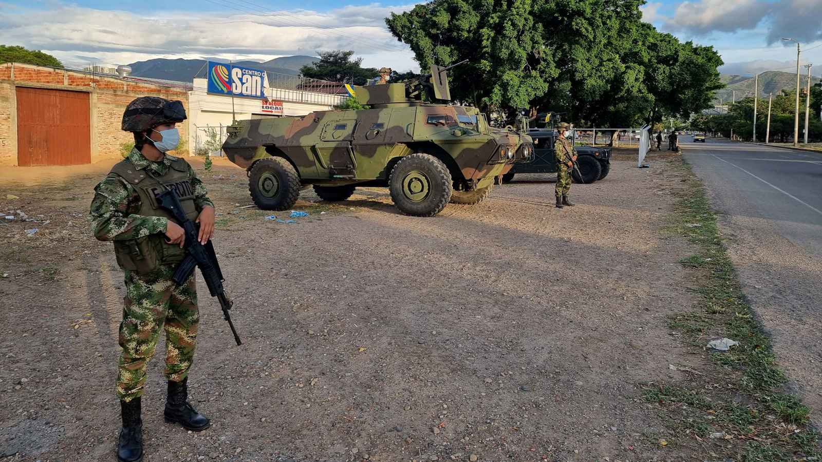 كولومبيا.. 12 قتيلا في معارك بين مسلحين حول حقول "الكوكا"