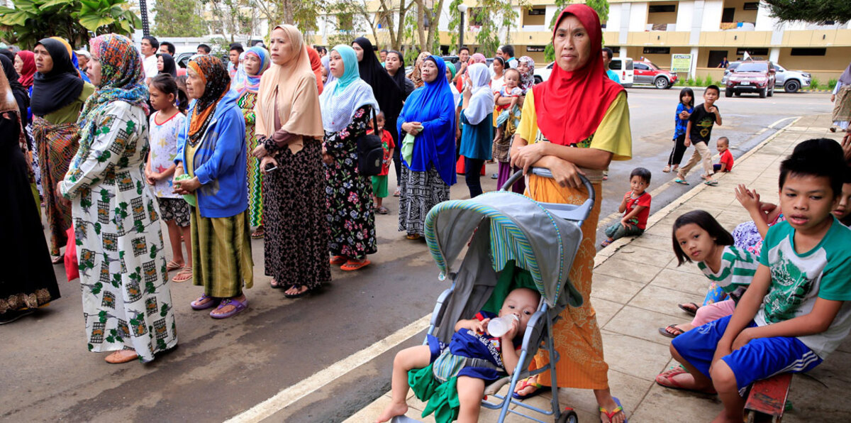 مسلحو داعش يعدمون المدنيين ويستعبدونهم في مراوي الفلبينية‎