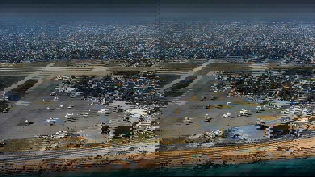 أنباء عن عودة الرحلات الجوية بين شرق ليبيا وغربها