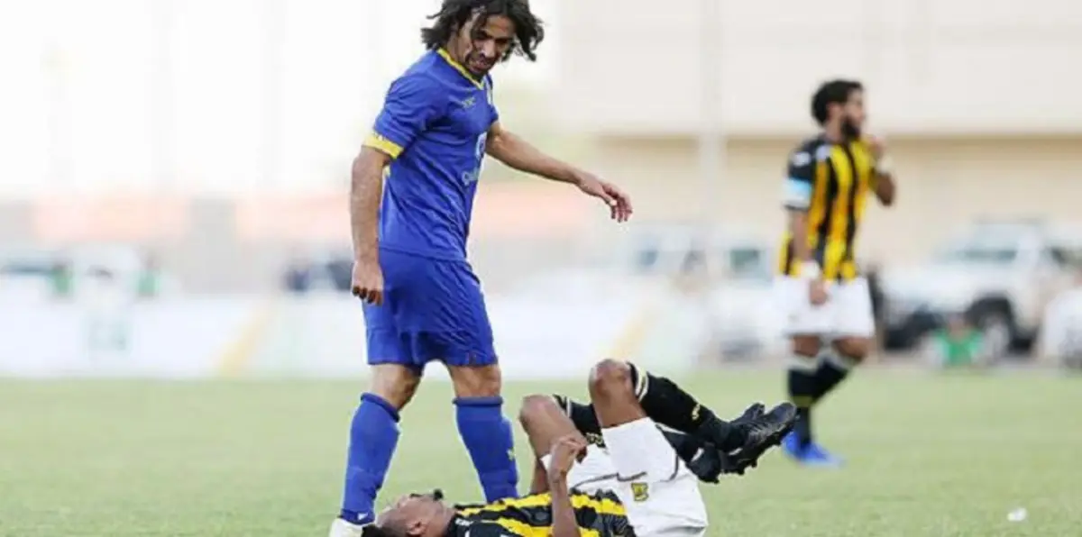 السعودية.. ماجد عبدالله يشعل تويتر بهجومه على حسين عبدالغني