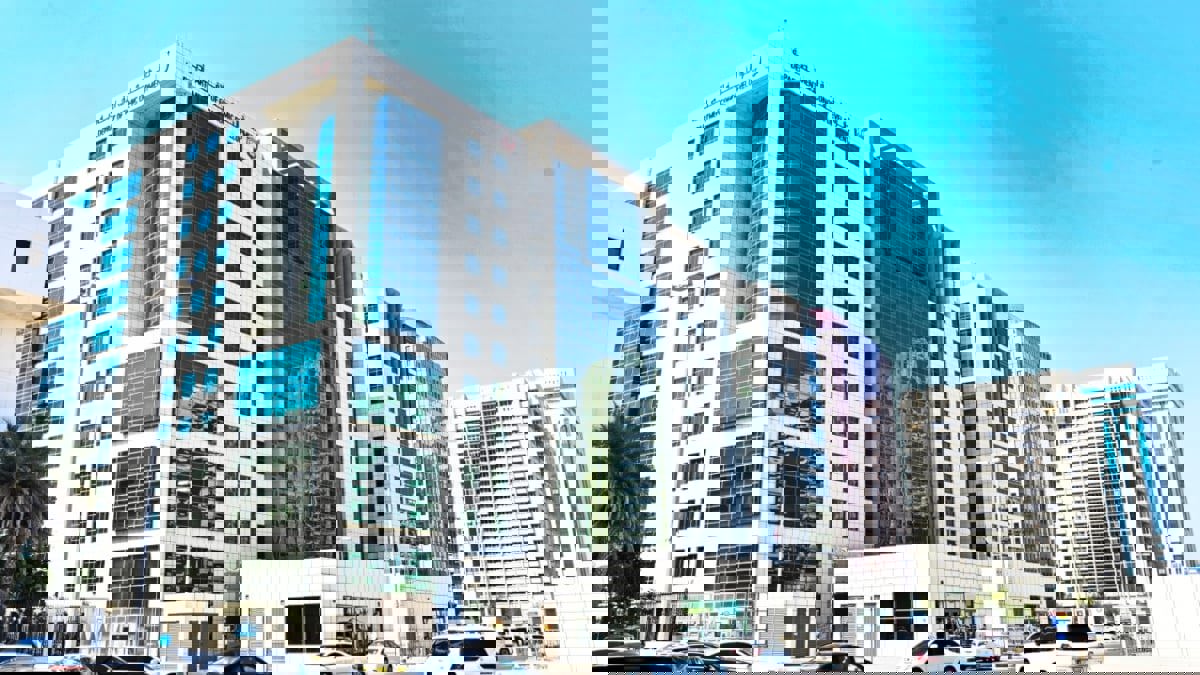 الإمارات.. أبو ظبي تعلن إرشادات استئناف نشاط المطاعم والكافتيريات خارج المراكز التجارية