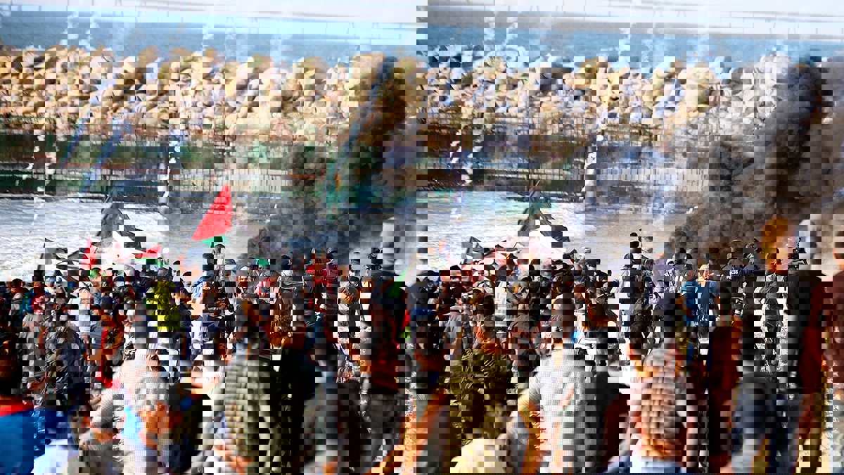 إصابة 20 فلسطينيًا برصاص الجيش الإسرائيلي على حدود غزة