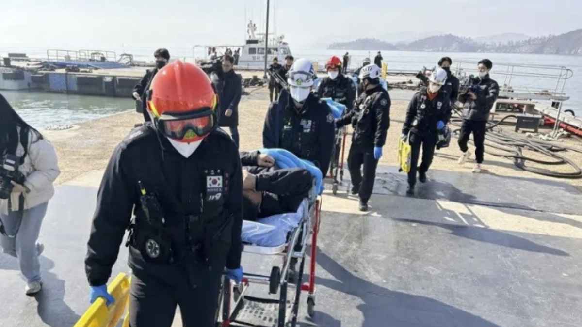 مقتل 3 إثر انقلاب سفينة صيد في كوريا الجنوبية