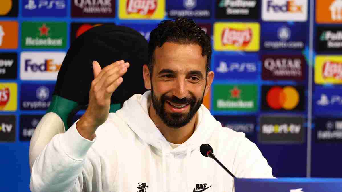 ليس غيوكريس.. مانشستر يونايتد يقترب من حسم أول صفقات "أموريم"