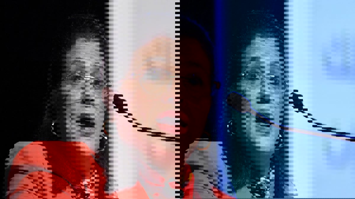 تونس تلجأ إلى بنكها المركزي لسداد ديون خارجية عاجلة