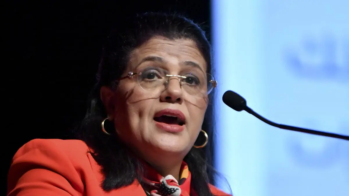 تونس تلجأ إلى بنكها المركزي لسداد ديون خارجية عاجلة