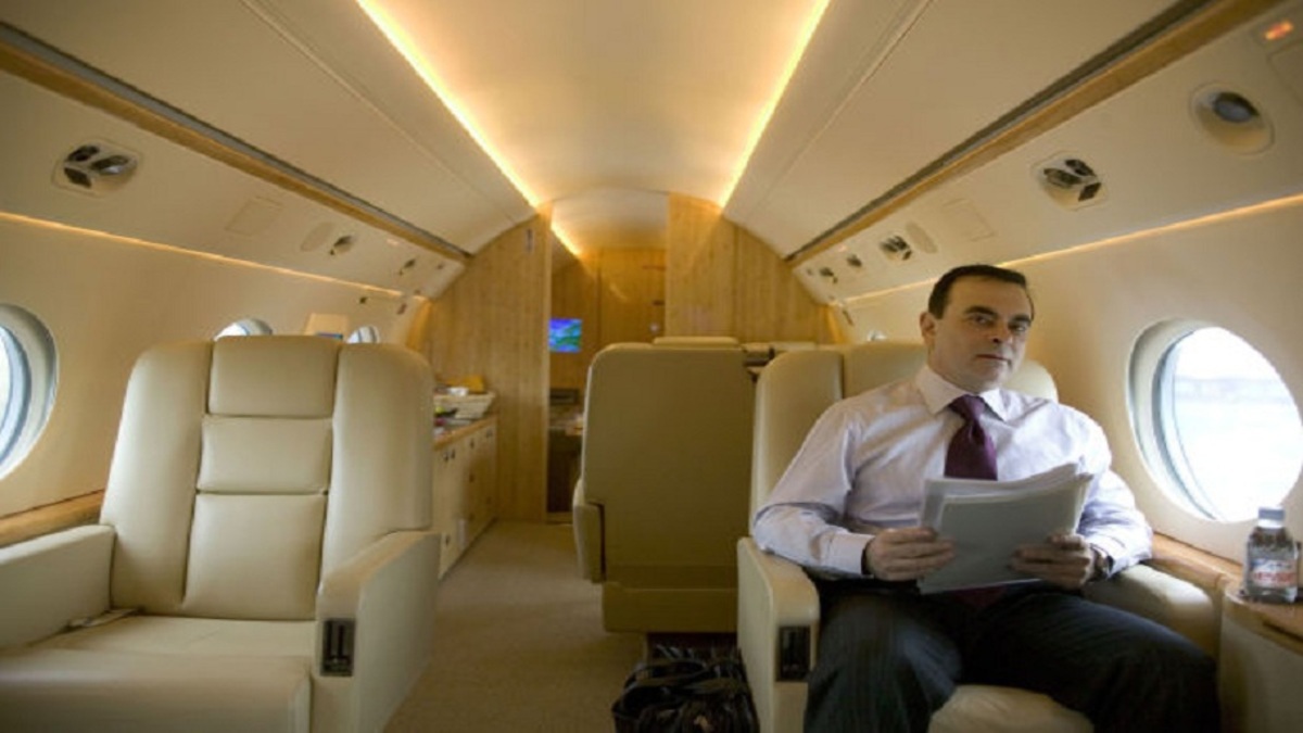 بالصور.. هذه البيوت والرفاهية أطاحت بكارلوس غصن من رئاسة نيسان