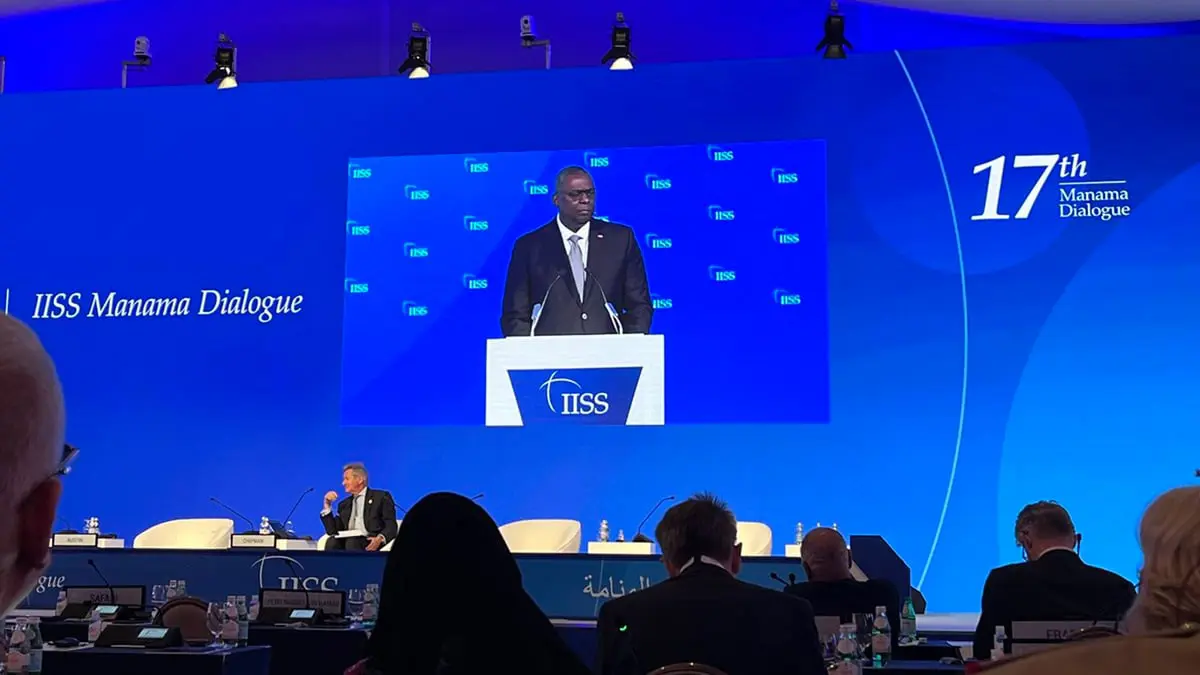 وزير الدفاع الأمريكي: جميع الخيارات مطروحة إذا فشلت الدبلوماسية مع إيران