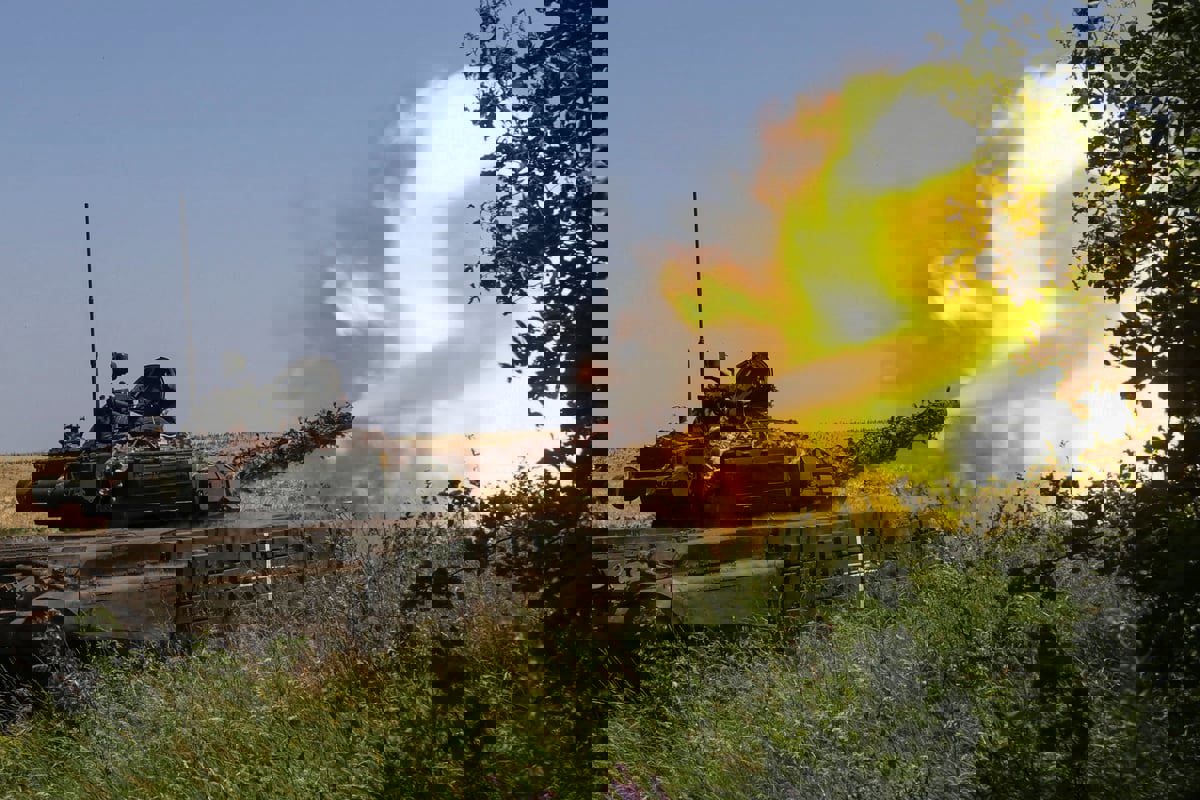 آلاف الجنود ومئات الدبابات.. روسيا تحشد لمعركتها في خاركيف