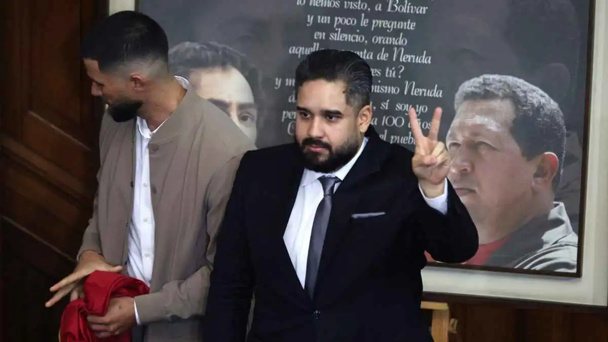 "الأمير الصغير" يقاتل من أجل البقاء.. ابن مادورو بين الولاء والاتهامات