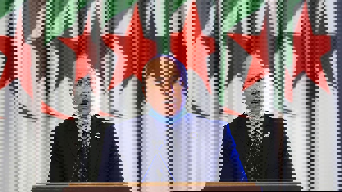 بعد إصابته بكورونا.. إخضاع رئيس الحكومة الجزائرية الجديد للعزل الصحي