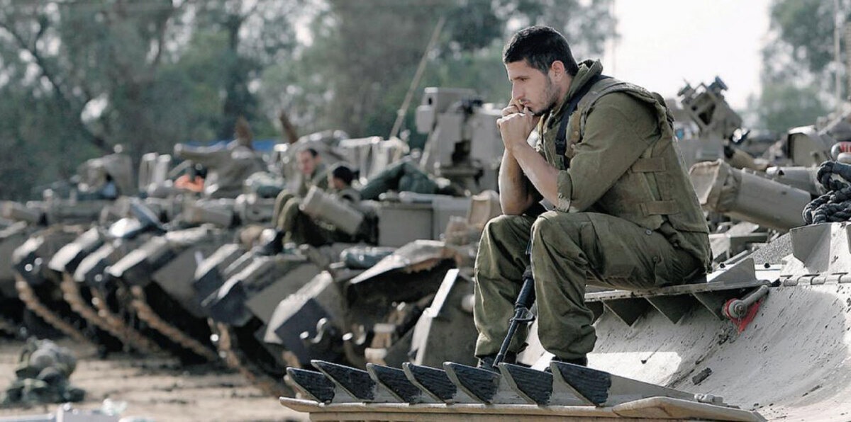 تقرير: إسرائيل تنتظر إذن واشنطن قبل شن هجوم على إيران بسوريا