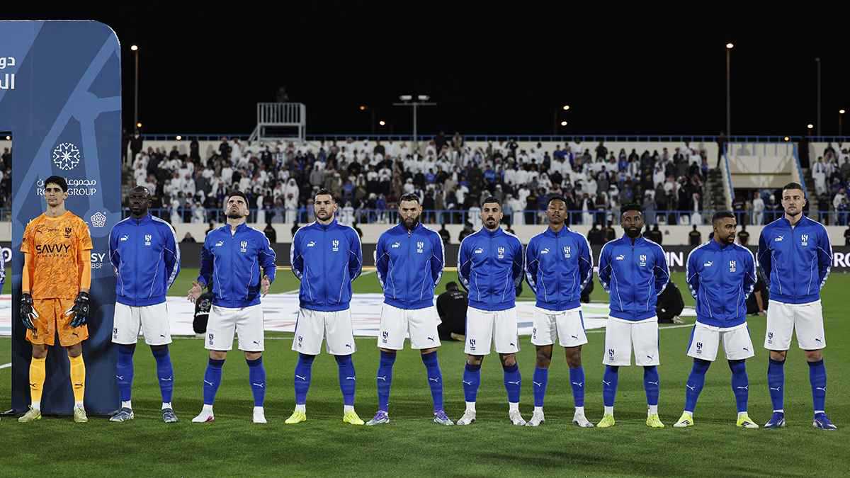 الهلال السعودي يقترب من تعيين مدير رياضي شهير 