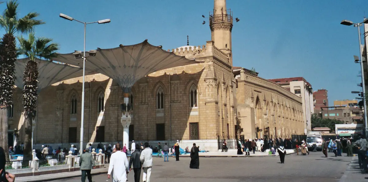 لماذا أغلقت مصر ضريح الحسين بن علي في القاهرة؟