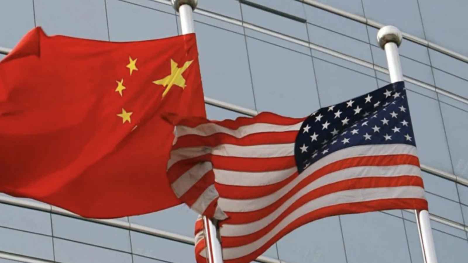 الحكومة الأمريكية تحظر "العلاقات العاطفية" بين موظفيها والصينيين