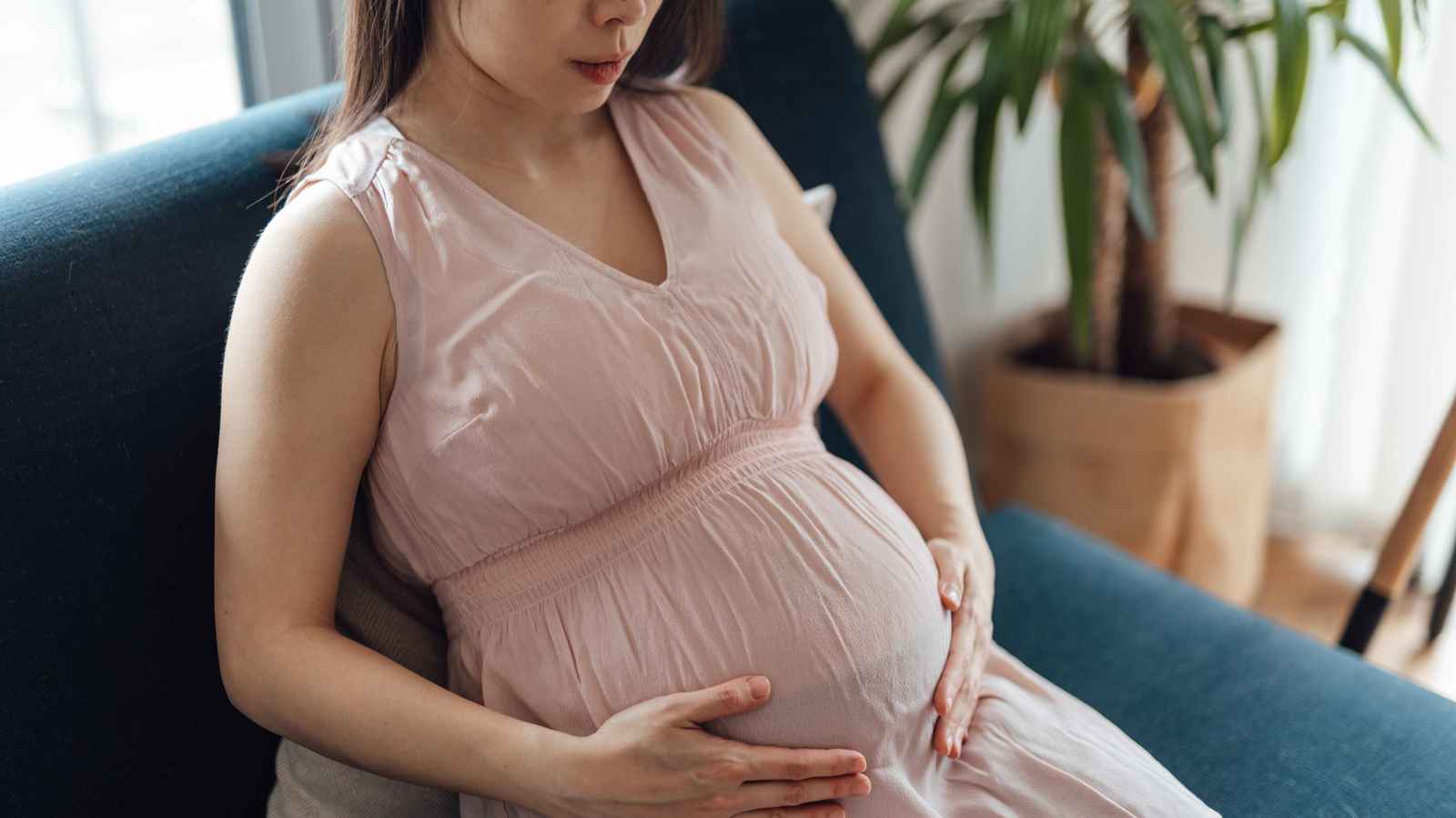 للمرأة الحامل.. انتبهي لهذه العلامات "المبكرة" للإجهاض