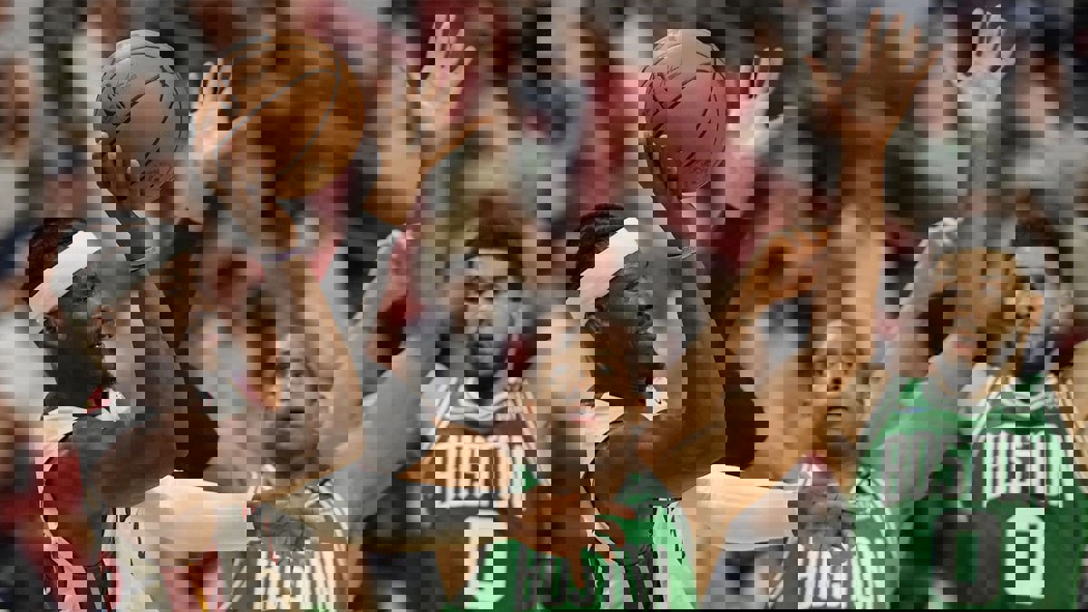 NBA.. بوسطن سيلتيكس يقهر ميامي هيت ويبلغ نهائي دوري السلة الأمريكي