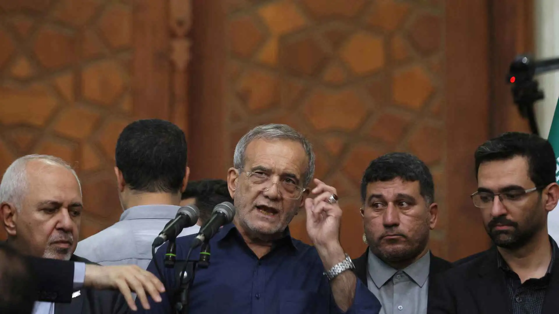 إيران.. تنصيب بزشكيان في 30 يوليو الجاري