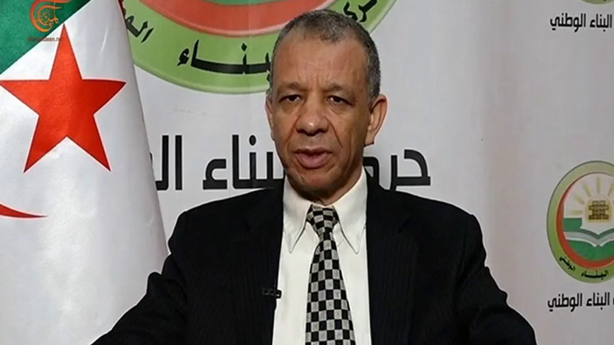 الجزائر.. مرشح يهدد بالانسحاب من سباق الرئاسة