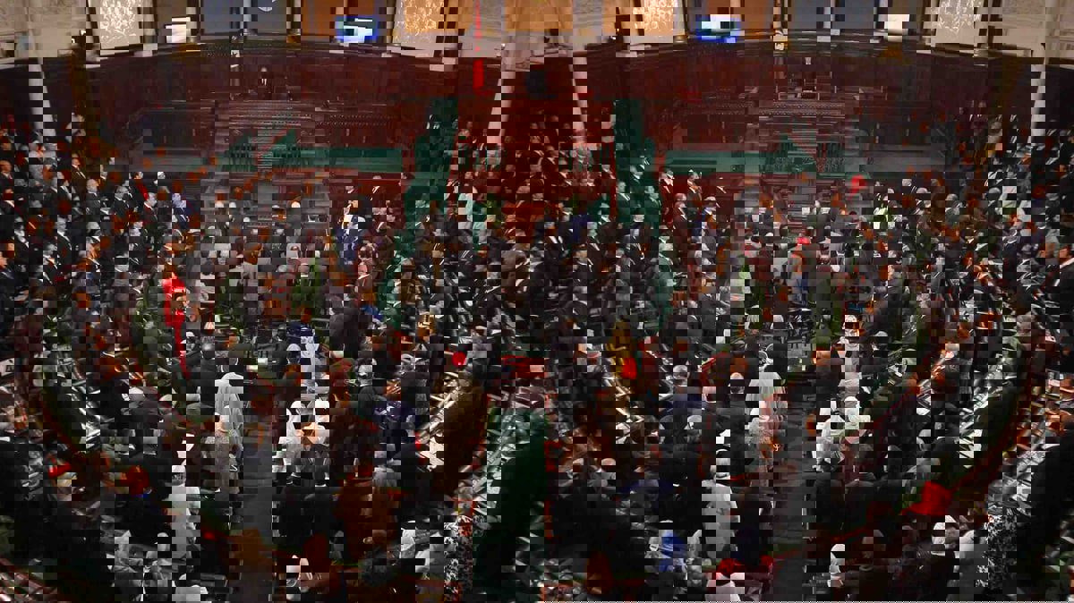 بعد "تمرّد" الشاهد.. هل يبقى نداء تونس زعيمًا للقوى الوسطية؟