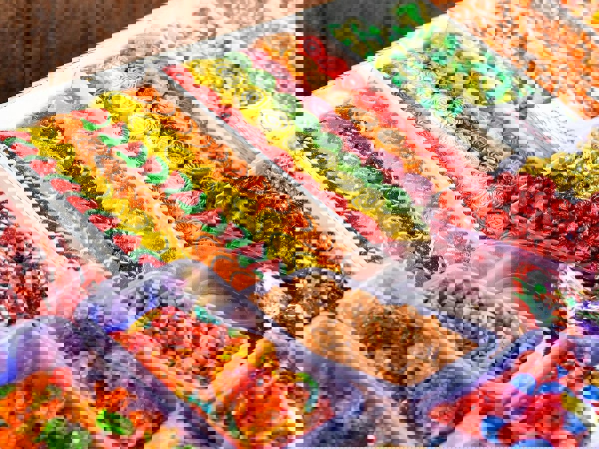 طبيبة تحذر: لا تتناول الحلويات إذا كنت متوترا