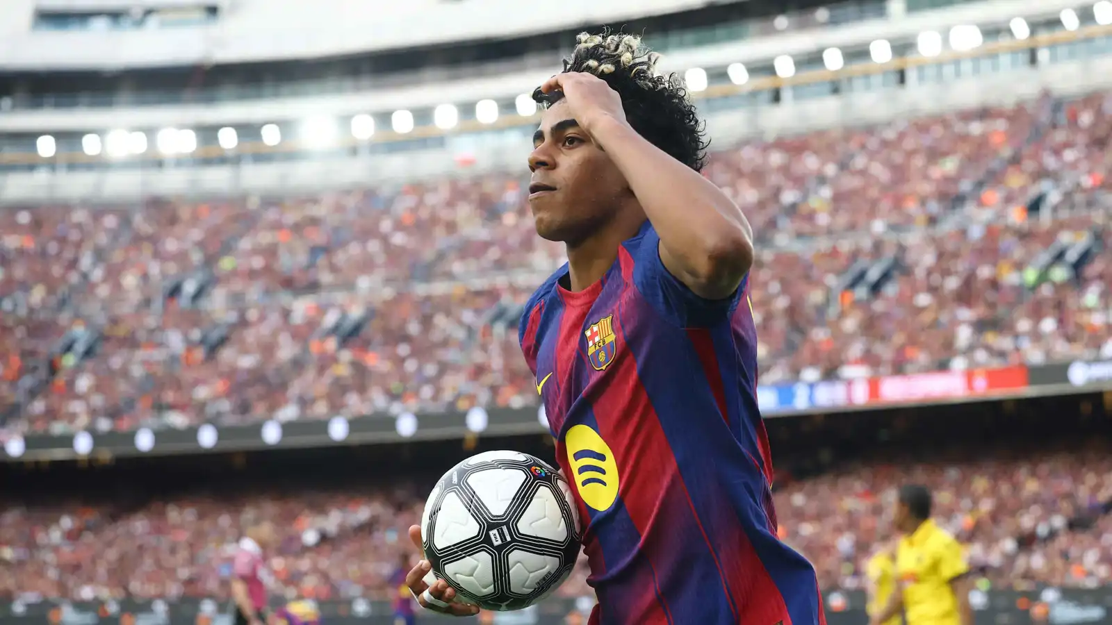 تفوق على مبابي وفينيسيوس.. لامين يامال يخطف الأضواء بأرقام مبهرة مع برشلونة