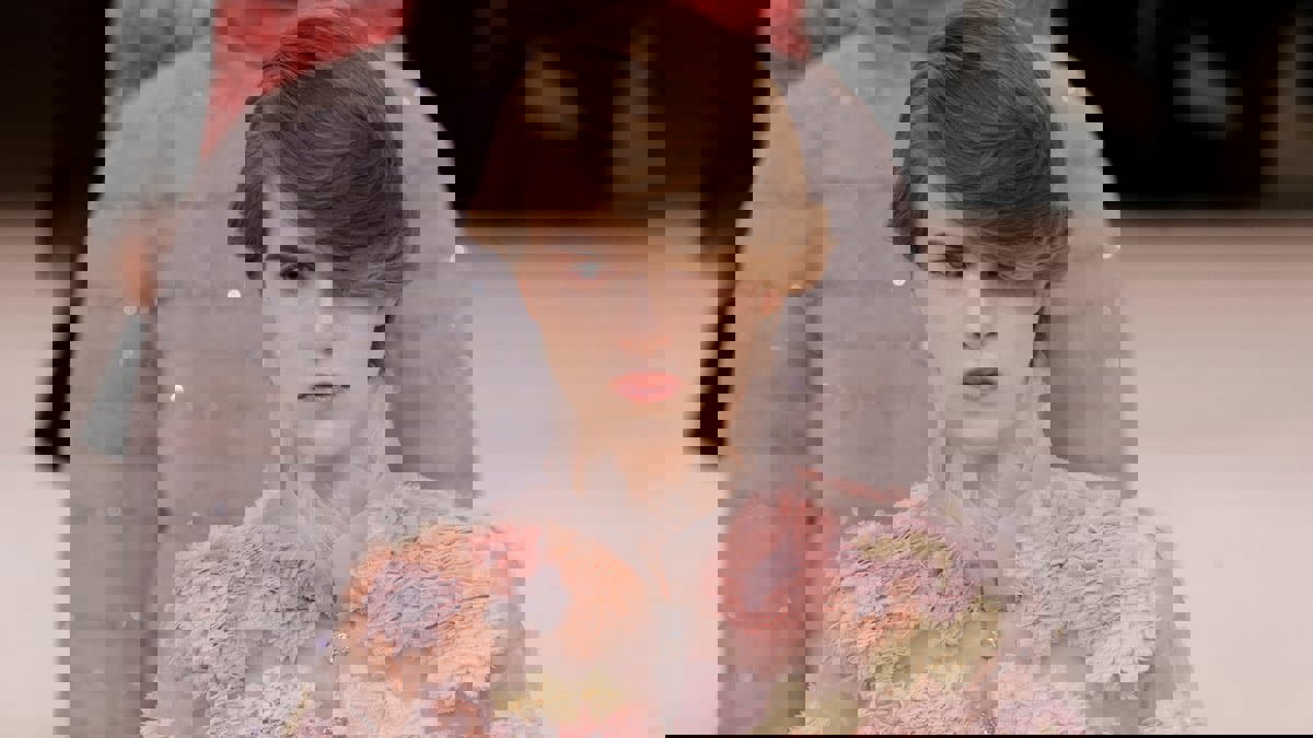 انطلاق أسبوع الموضة الباريسي.. وسكاباريللي تتخطى حدود التكنولوجيا 