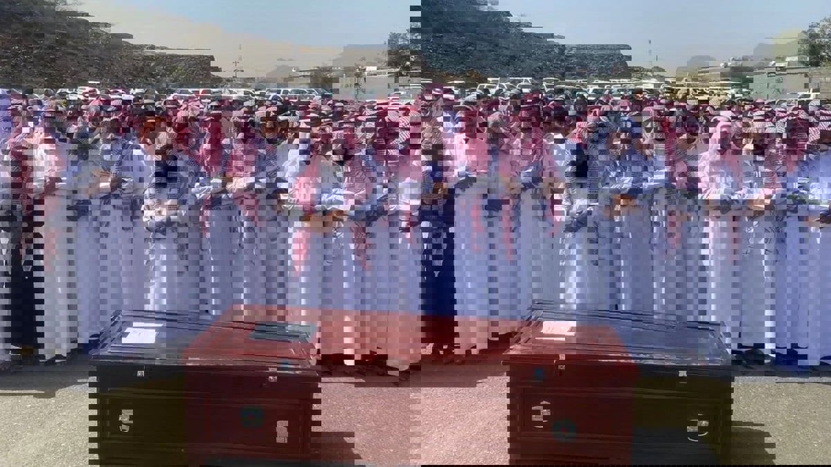 تشييع مهيب لجندي سعودي بعد 15 شهرا على فقده في الحد الجنوبي